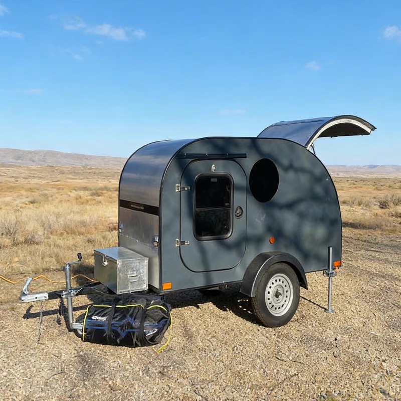 Camping-car personnalisé pour  - Outdoor Adventure Vehicles avis et prix